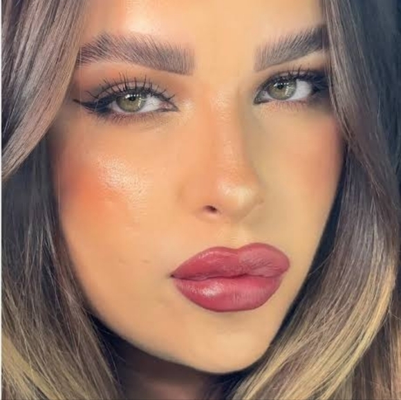 Tom Ford Blazing Kiss Lipstick (ROSEY PLUM) - Picture 5 of 17